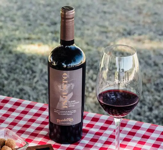BordeRío Bodega & Viñedos, en Victoria, Entre Ríos BordeRío Bodega & Viñedos, en Victoria, Entre Ríos
